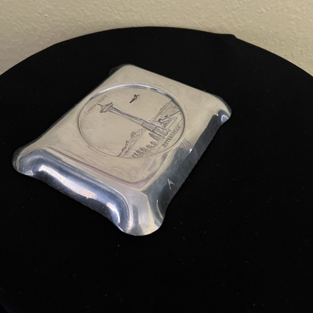 Vtg Seattle Space Needle Mt Rainier Boeing Jet SIGG Hammered Aluminum Ashtray - Picture 5 of 9
